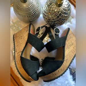 Jellypop Macky Womens Wedge
Sandal Black US Size 6